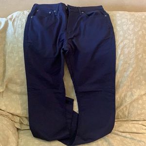 Men Levi’s straight leg jeans